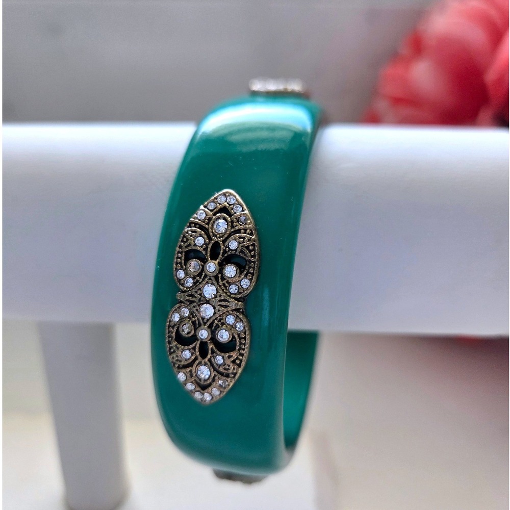 Premier Designs Roaring Chic Green Resin Rhinestone Medallions Bangle Bracelet